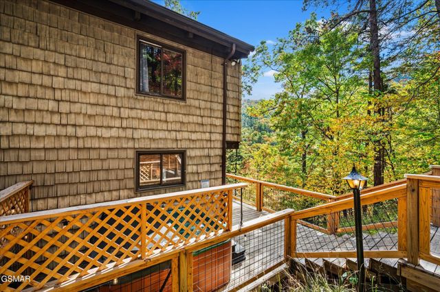 2758 Overholt Trail, Sevierville, TN 37862