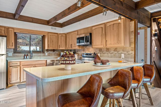2758 Overholt Trail, Sevierville, TN 37862