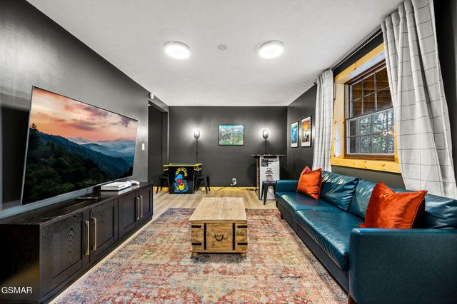 2758 Overholt Trail, Sevierville, TN 37862