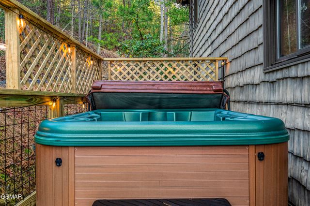2758 Overholt Trail, Sevierville, TN 37862