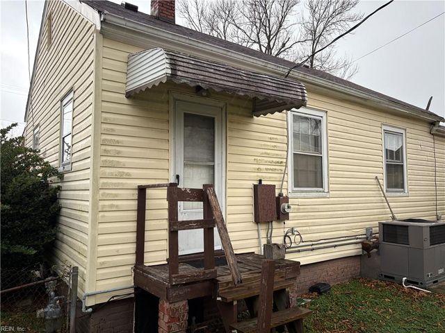 6376 Palem RD, Norfolk, VA 23513