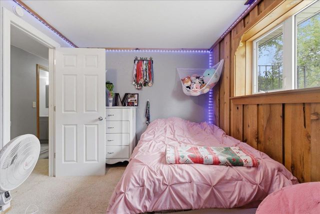 307 Lambeth Road, Waterloo, IA 50701