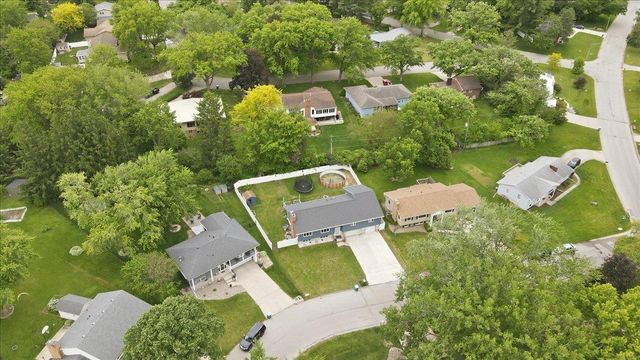 307 Lambeth Road, Waterloo, IA 50701