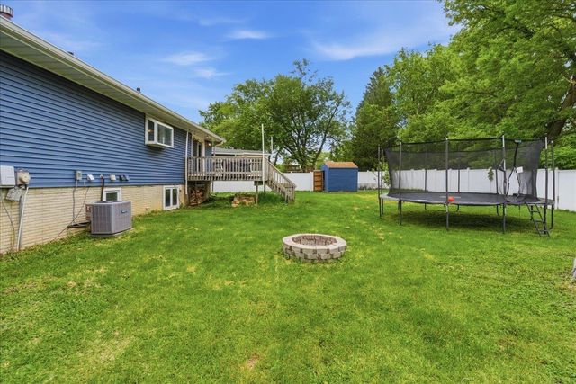 307 Lambeth Road, Waterloo, IA 50701