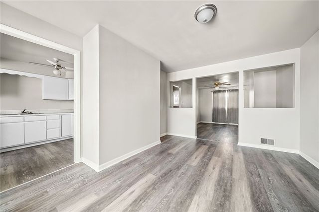 3586 Elmhurst Ave, Brighton Heights, PA 15212