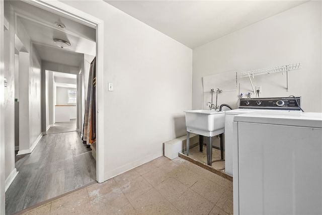 3586 Elmhurst Ave, Brighton Heights, PA 15212