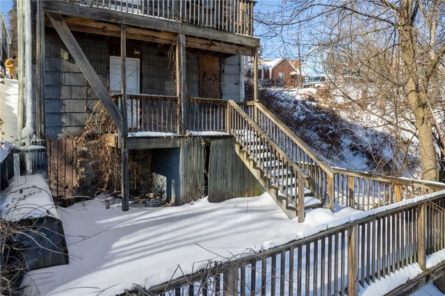 3586 Elmhurst Ave, Brighton Heights, PA 15212