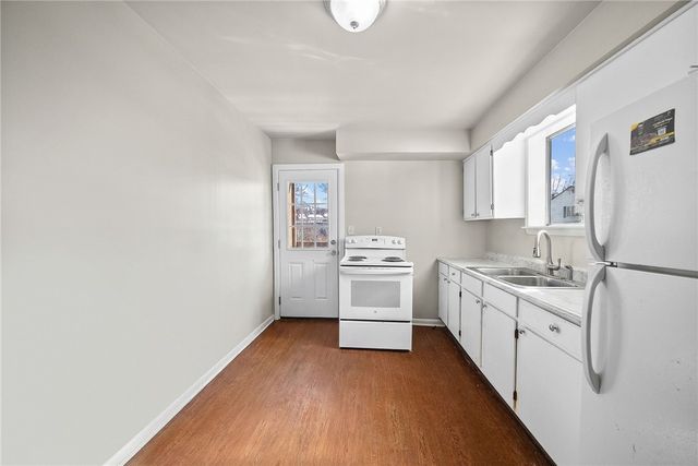 3586 Elmhurst Ave, Brighton Heights, PA 15212