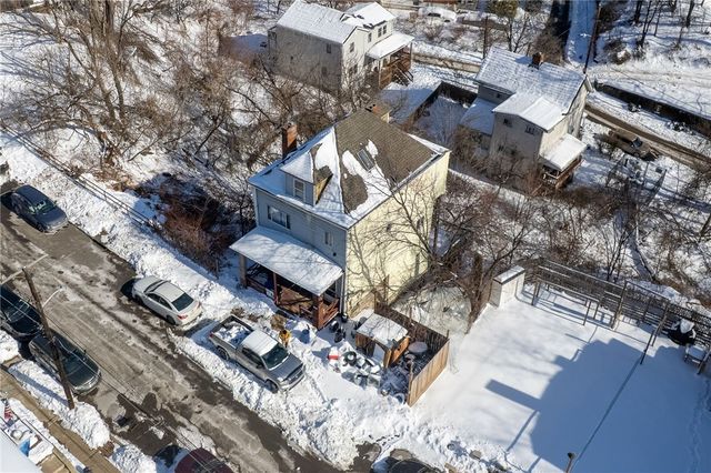 3586 Elmhurst Ave, Brighton Heights, PA 15212