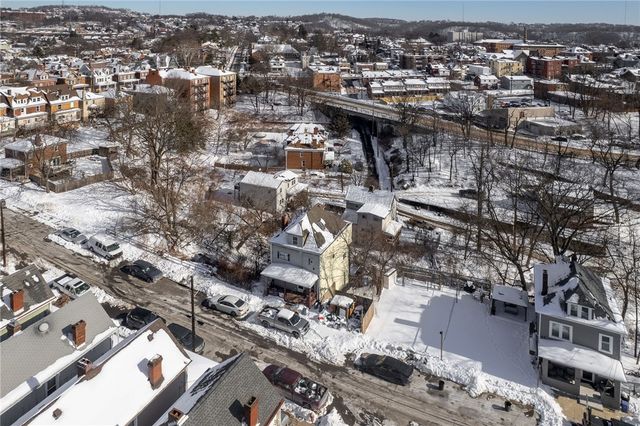 3586 Elmhurst Ave, Brighton Heights, PA 15212