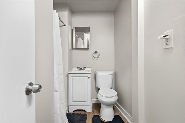 3586 Elmhurst Ave, Brighton Heights, PA 15212