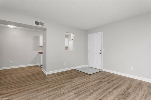 5645 Hornaday Road B, Greensboro, NC 27409