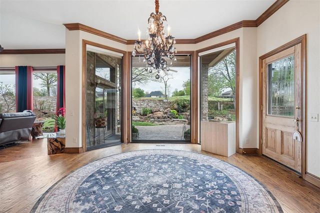 5912 Chestnut Court, Edmond, OK 73025