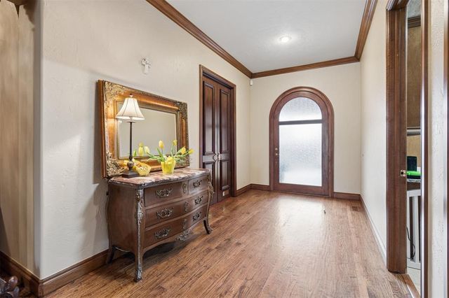 5912 Chestnut Court, Edmond, OK 73025