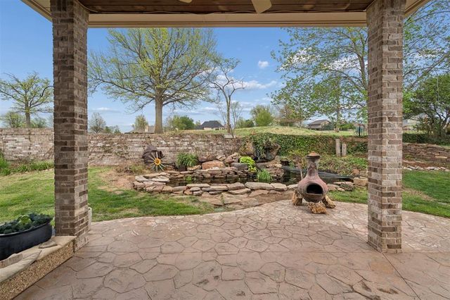 5912 Chestnut Court, Edmond, OK 73025