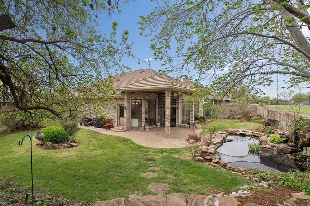 5912 Chestnut Court, Edmond, OK 73025