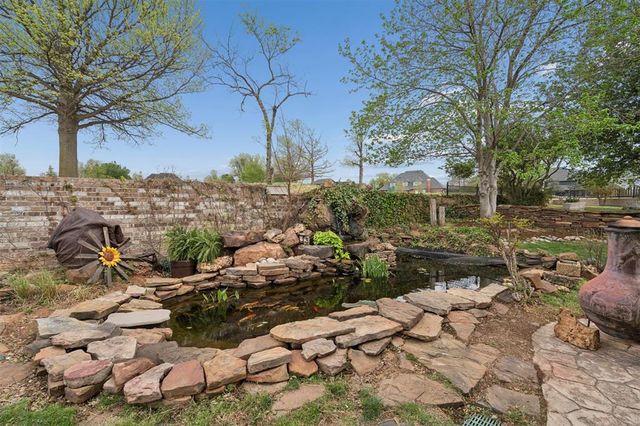 5912 Chestnut Court, Edmond, OK 73025