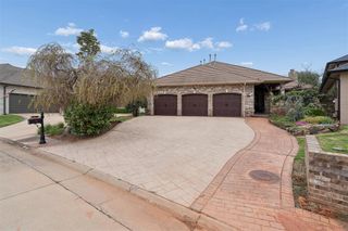 5912 Chestnut Court, Edmond, OK 73025