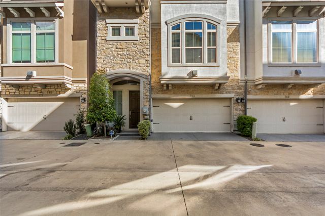 762 Lacey Oaks Place, Dallas, TX 75204