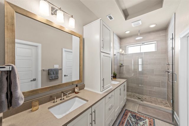 762 Lacey Oaks Place, Dallas, TX 75204