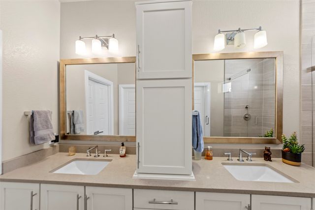 762 Lacey Oaks Place, Dallas, TX 75204