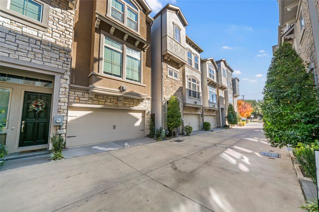 762 Lacey Oaks Place, Dallas, TX 75204