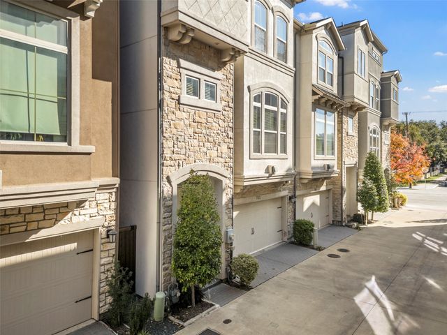 762 Lacey Oaks Place, Dallas, TX 75204