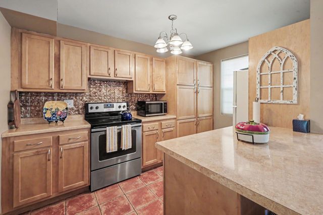 931 Todd Preis Dr, Nashville, TN 37221