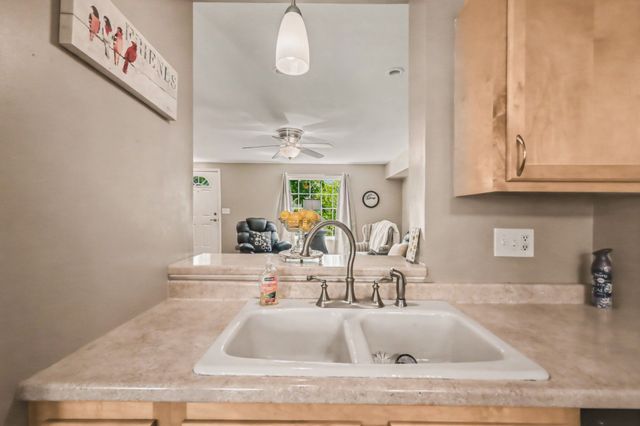 931 Todd Preis Dr, Nashville, TN 37221