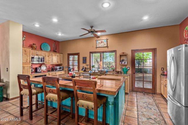 10653 E Sleepy Hollow Trail, Gold Canyon, AZ 85118