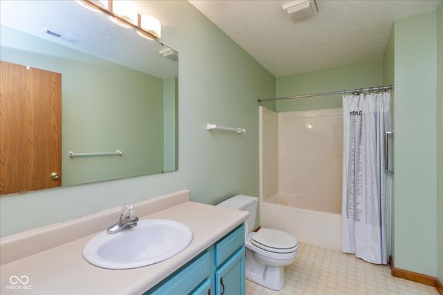 406 Dangerfield Drive, Beech Grove, IN 46107