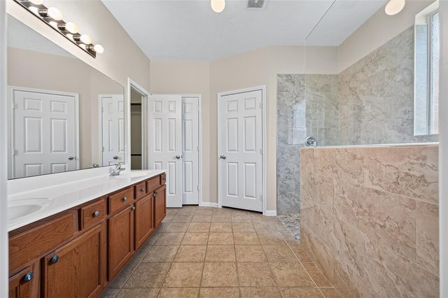 4606 E Meadow Drive, Deer Park, TX 77536