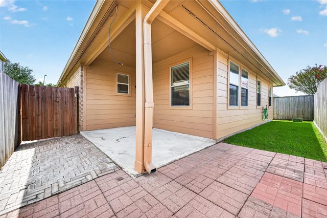 4606 E Meadow Drive, Deer Park, TX 77536