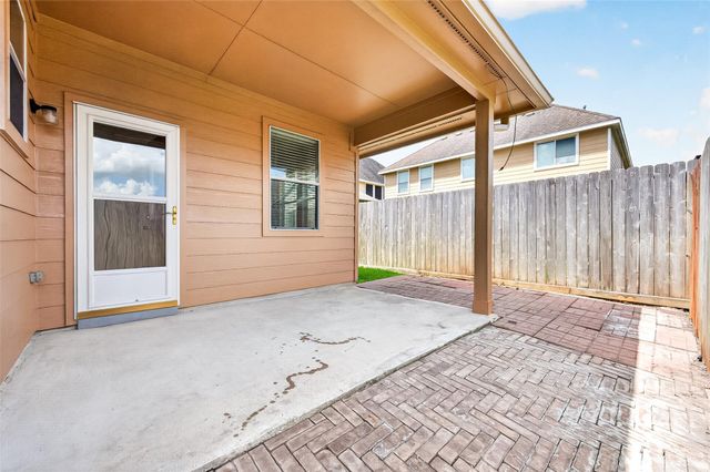 4606 E Meadow Drive, Deer Park, TX 77536