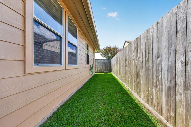 4606 E Meadow Drive, Deer Park, TX 77536
