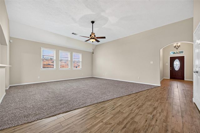 4606 E Meadow Drive, Deer Park, TX 77536