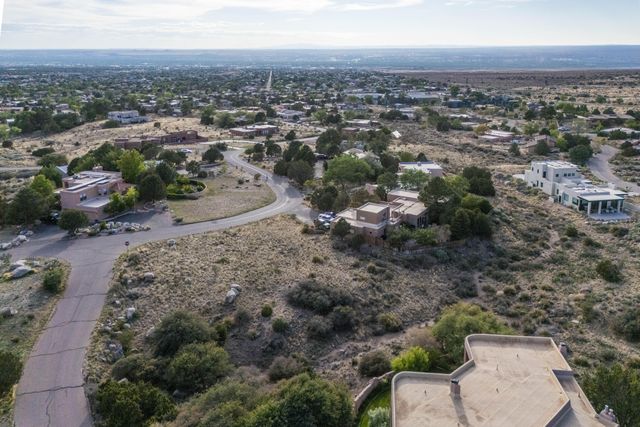 622 Cougar Loop NE, Albuquerque, NM 87122