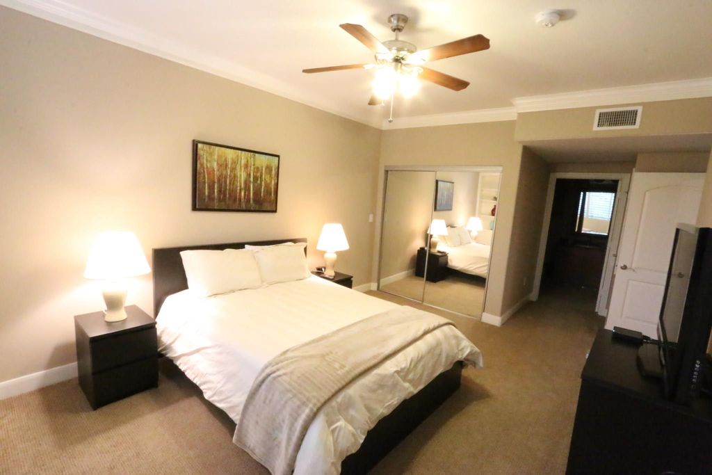 2299 Lone Star Drive 240, Sugar Land, TX 77479