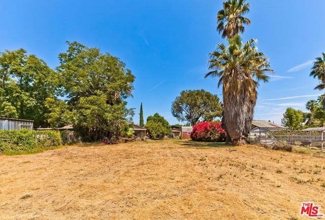 18748 Lanark Street, Los Angeles, CA 91335