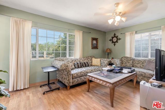 18748 Lanark Street, Los Angeles, CA 91335