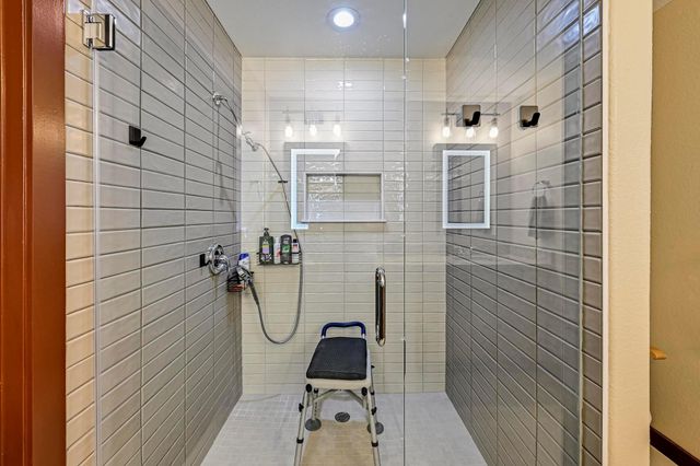 101 Paint Creek LN, Georgetown, TX 78633