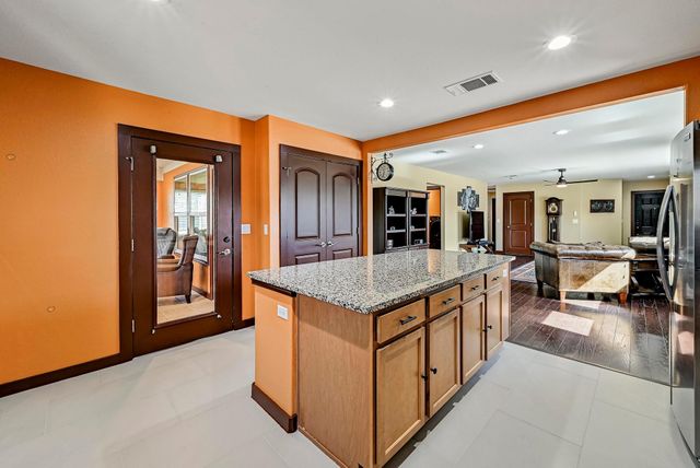 101 Paint Creek LN, Georgetown, TX 78633