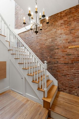 37 Bay State Rd 6, Boston, MA 02215