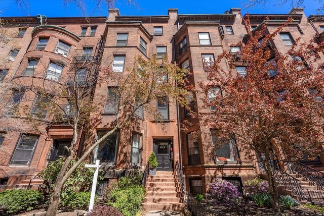 37 Bay State Rd 6, Boston, MA 02215