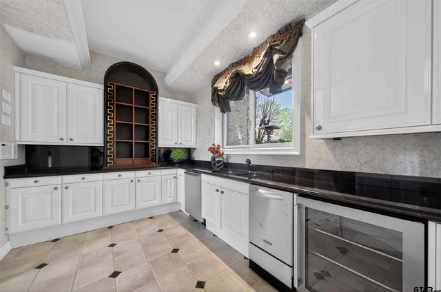 7104 Gleneagles Drive, Tyler, TX 75703