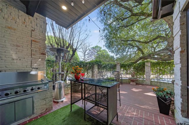 7104 Gleneagles Drive, Tyler, TX 75703