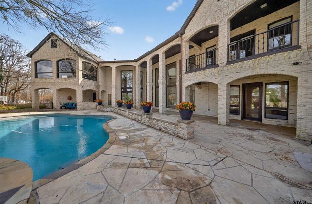 7104 Gleneagles Drive, Tyler, TX 75703