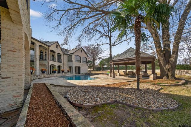 7104 Gleneagles Drive, Tyler, TX 75703