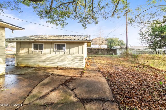 416 W Saint Paul Street, Abbeville, LA 70510