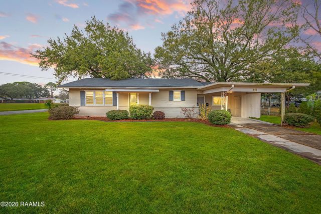 416 W Saint Paul Street, Abbeville, LA 70510